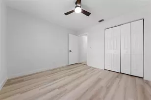 640 Foresteria Dr, West Palm Beach, FL 33403 - Photo 20