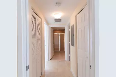 335 S Biscayne Blvd, Unit #2400, Miami, FL 33131 - Photo 14