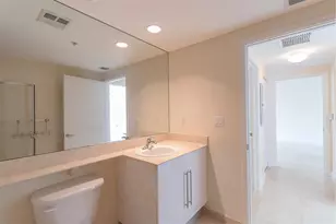 335 S Biscayne Blvd, Miami, FL 33131 - Photo 18