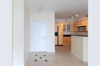 335 S Biscayne Blvd, Unit #2400, Miami, FL 33131 - Photo 8