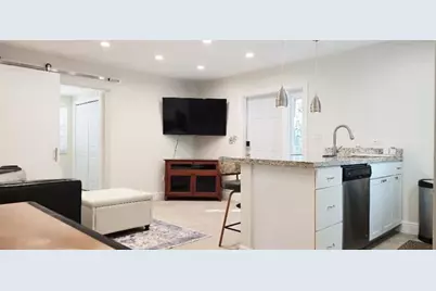 1215 NE 13th Ave, Fort Lauderdale, FL 33304 - Photo 8