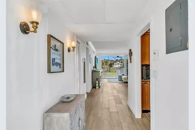 3150 NE 48th Ct, Unit #204, Lighthouse Point, FL 33064 - Photo 4