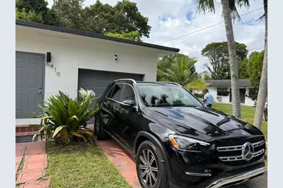 6410 NW Miami Ct, Miami, FL 33150 - Photo 1