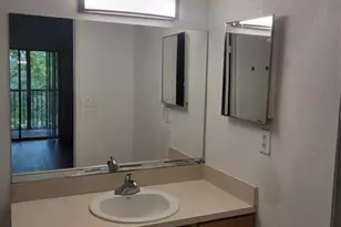 2445 SW 18th Ter Unit, Fort Lauderdale, FL 33315 - Photo 10