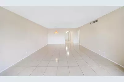 2601 S Palm Aire Dr, Unit #212, Pompano Beach, FL 33069 - Photo 30