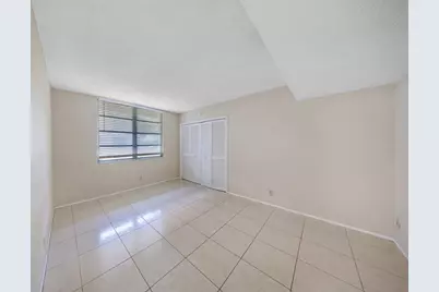 2601 S Palm Aire Dr, Unit #212, Pompano Beach, FL 33069 - Photo 6
