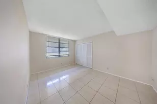 2601 S Palm Aire Dr, Pompano Beach, FL 33069 - Photo 6