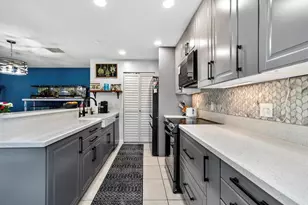 8009 NW 71st Ct, Tamarac, FL 33321 - Photo 8