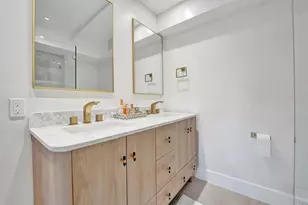 2866 NE 30th St, Fort Lauderdale, FL 33306 - Photo 26