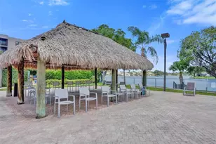 900 Colony Point Cir, Pembroke Pines, FL 33026 - Photo 24