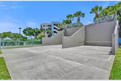 900  Colony Point Cir, Unit #221, Pembroke Pines, FL 33026 - Photo 26