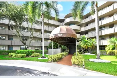 900  Colony Point Cir, Unit #221, Pembroke Pines, FL 33026 - Photo 18