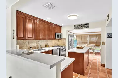 3201 NE 14th Ave, Pompano Beach, FL 33064 - Photo 10