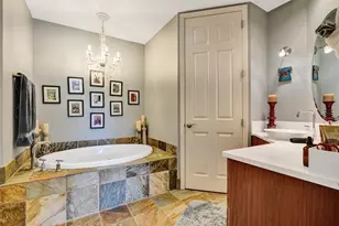 2601 NE 14th Ave, Wilton Manors, FL 33334 - Photo 22