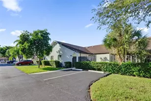 8930 SW 19th St, Boca Raton, FL 33433 - Photo 2
