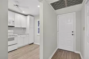 3249 Carambola Cir Unit, Coconut Creek, FL 33066 - Photo 8