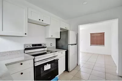 306 NE 13th Ave, Pompano Beach, FL 33060 - Photo 6