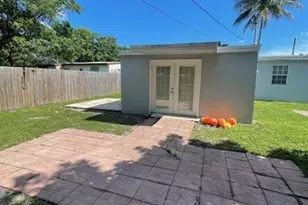 3610 SW 46th Ave, West Park, FL 33023 - Photo 32