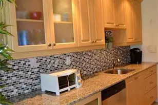 17050 NE 14th Ave, North Miami Beach, FL 33162 - Photo 6