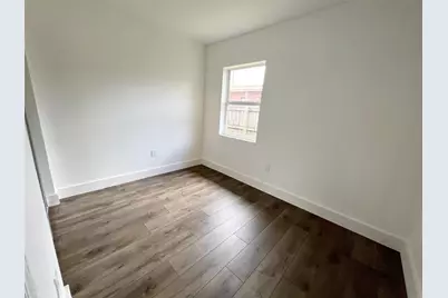 701 NW 21st Ter, Fort Lauderdale, FL 33311 - Photo 6