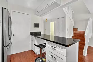 2024 Discovery Cir Unit, Deerfield Beach, FL 33442 - Photo 8