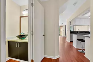 2024 Discovery Cir Unit, Deerfield Beach, FL 33442 - Photo 10