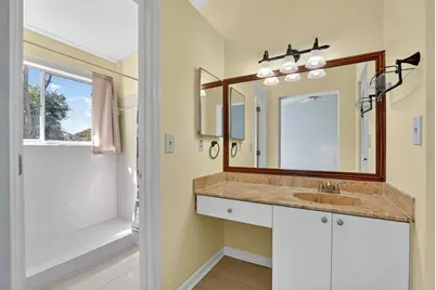 2024  Discovery Cir, Unit #2024, Deerfield Beach, FL 33442 - Photo 24