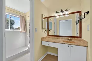 2024 Discovery Cir Unit, Deerfield Beach, FL 33442 - Photo 24