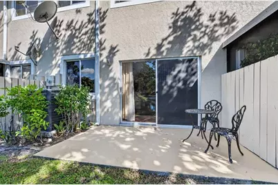 2024  Discovery Cir, Unit #2024, Deerfield Beach, FL 33442 - Photo 16