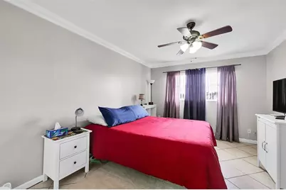 8861  Sunrise Lakes Blvd, Unit #305, Sunrise, FL 33322 - Photo 28