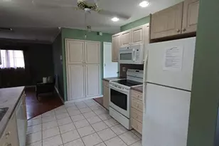 1040 NW 49th Ct, Deerfield Beach, FL 33064 - Photo 4