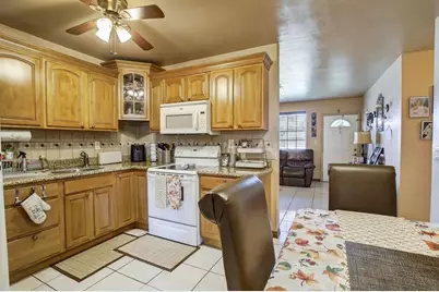 1935 SW 67th Ter, North Lauderdale, FL 33068 - Photo 10