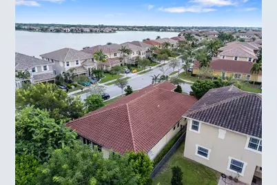 9741 S Miralago Way, Parkland, FL 33076 - Photo 4