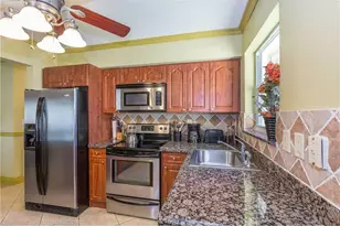 160 SE 12th St, Pompano Beach, FL 33060 - Photo 10