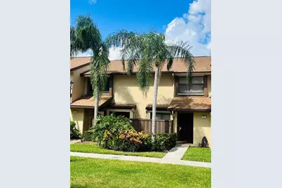 3966  Cocoplum Cir, Unit #D, Coconut Creek, FL 33063 - Photo 2