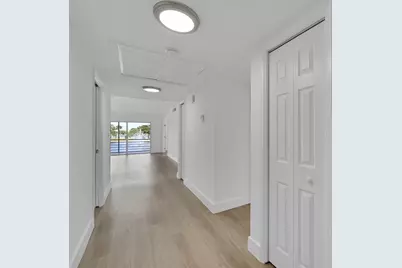 2801 N Palm Aire Dr, Unit #201, Pompano Beach, FL 33069 - Photo 4