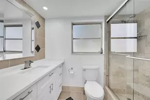 2801 N Palm Aire Dr, Pompano Beach, FL 33069 - Photo 10