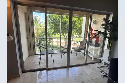 505  Spencer Dr, Unit #210, West Palm Beach, FL 33409 - Photo 2