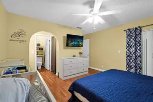 5861 Riverside Dr, Pompano Beach, FL 33067 - Photo 14