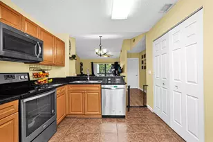 5861 Riverside Dr, Pompano Beach, FL 33067 - Photo 10