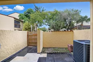 7793 Grande St, Sunrise, FL 33351 - Photo 48