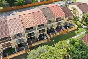 7793 Grande St, Sunrise, FL 33351 - Photo 12