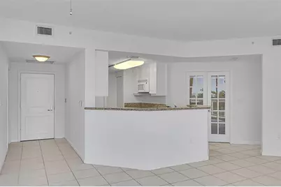 6001 N Ocean Dr, Unit #403, Hollywood, FL 33019 - Photo 10