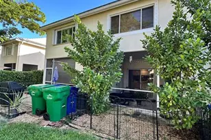 9845 NW 56th Pl, Coral Springs, FL 33076 - Photo 4