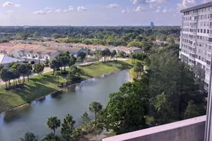 4001 Hillcrest Dr, Hollywood, FL 33021 - Photo 10