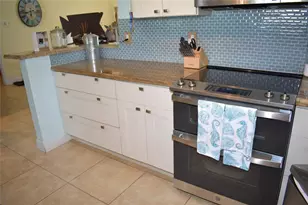 1991 NE 34th St, Lighthouse Point, FL 33064 - Photo 16