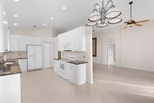 7084 SE Cricket Ct, Stuart, FL 34997 - Photo 10