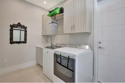 1336  Seminole Dr, Fort Lauderdale, FL 33304 - Photo 38