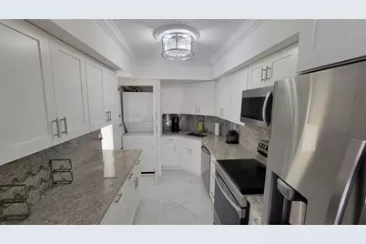 1801  Presidential Way, Unit #D202, West Palm Beach, FL 33401 - Photo 18