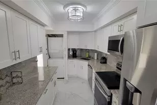 1801 Presidential Way, West Palm Beach, FL 33401 - Photo 18